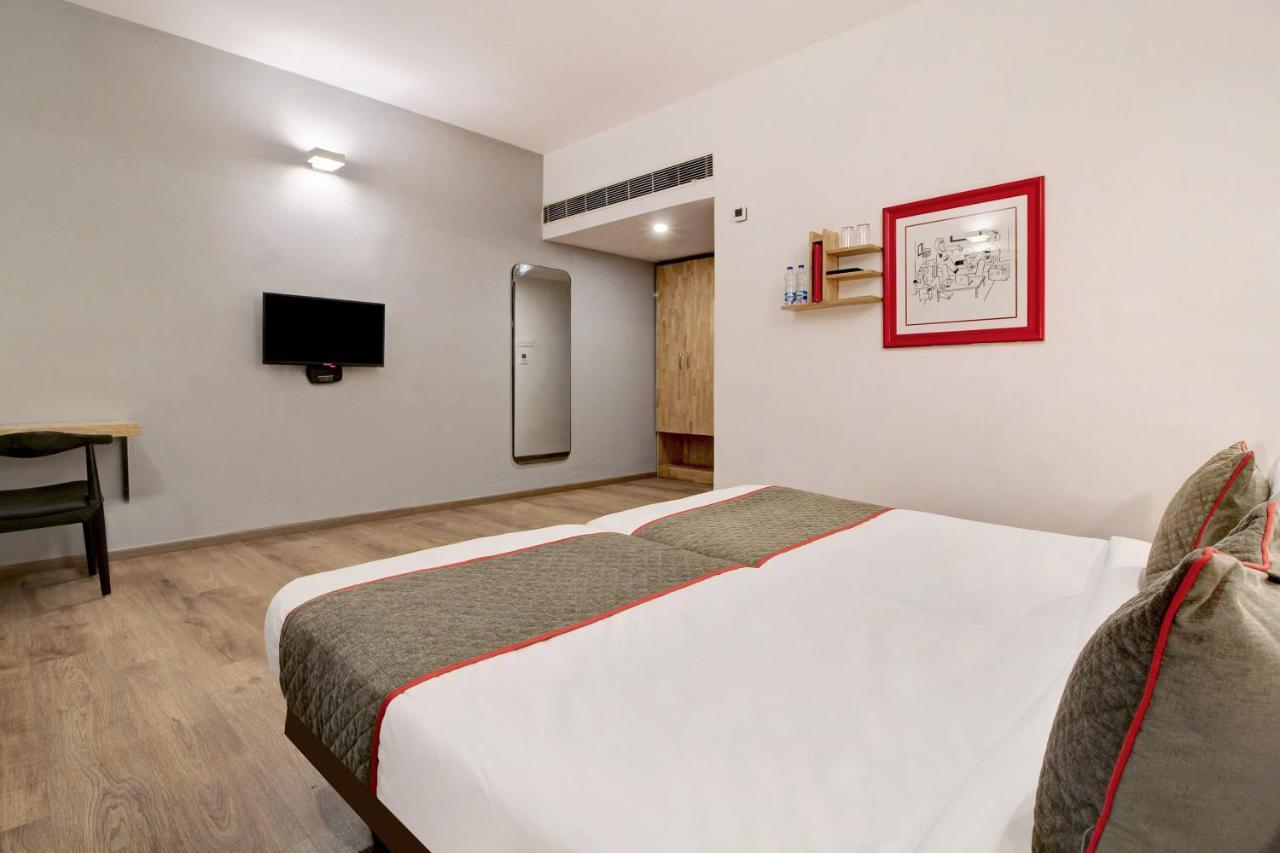 Oyo Townhouse 9 Hitech City Hyderabad Exterior foto